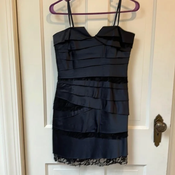 chinese dress ladies BCBGMAXAZRIA Sleeveless Scalloped Lace Dress  Runway Catalog
